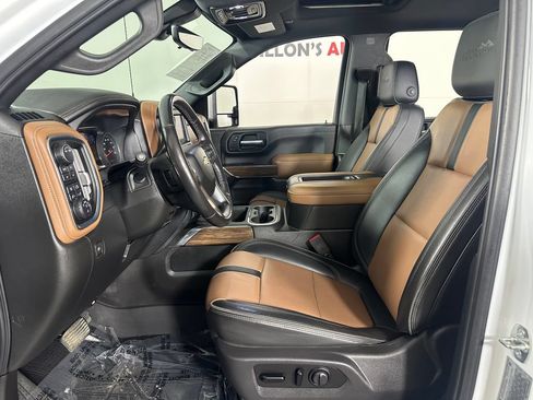 Used 2021 Chevrolet Silverado 3500 High Country w/ Z71 Off-Road Package AWD/4WD image 15