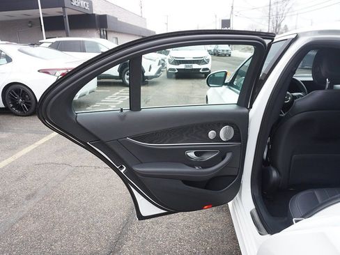 Used 2022 Mercedes-Benz E 450 4MATIC Sedan image 29