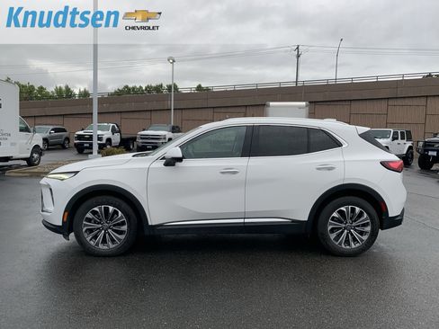 Used 2024 Buick Envision Preferred AWD/4WD image 4