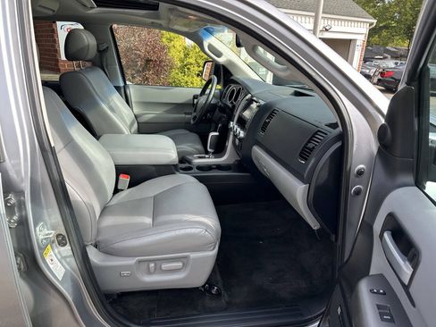 Used 2013 Toyota Sequoia Limited AWD/4WD image 25