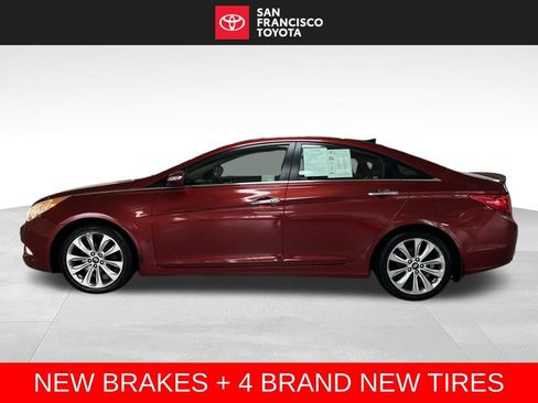 Used 2012 Hyundai Sonata Limited w/ Navigation Pkg FWD image 2