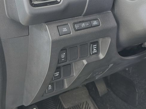 Used 2024 Nissan Frontier Pro-X w/ Pro Convenience Package RWD image 11