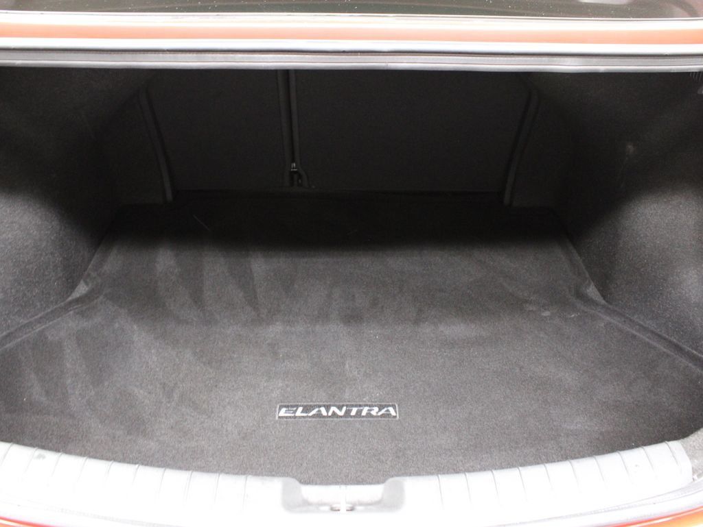 Used 2018 Hyundai Elantra Value Edition FWD image 35