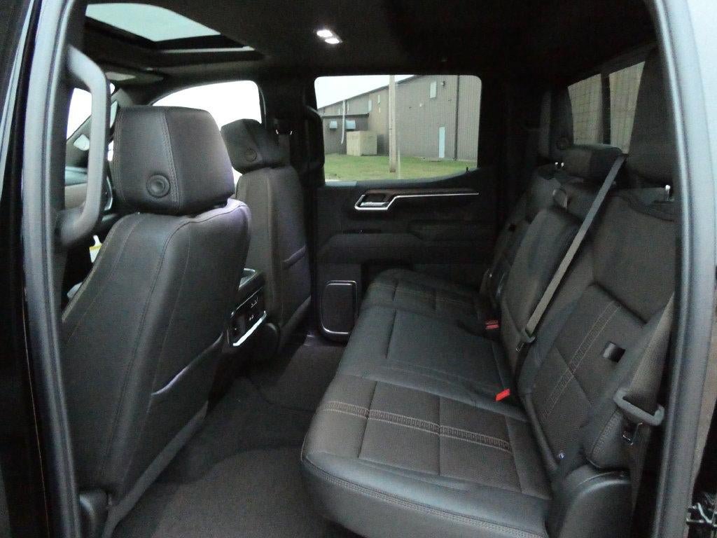 New 2026 Chevrolet Silverado 1500 High Country w/ Technology Package AWD/4WD image 16