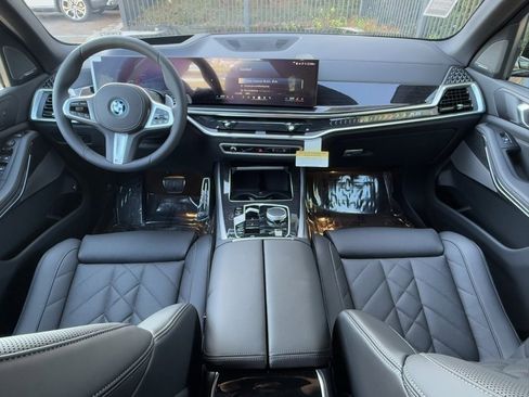 New 2026 BMW X5 xDrive50e w/ M Sport Package image 28