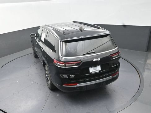 Used 2025 Jeep Grand Cherokee L Limited AWD/4WD image 15