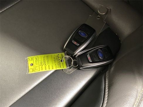 Used 2021 Subaru Crosstrek 2.5i Sport w/ Moonroof Package image 19