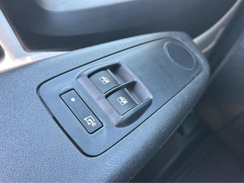 Used 2023 RAM ProMaster 2500 FWD image 33