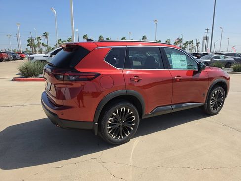 New 2026 Nissan Rogue Dark Armor FWD image 6