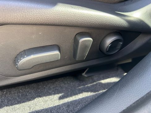 Certified 2025 Subaru Crosstrek 2.5i Limited w/ Crosstrek Mirror Package AWD/4WD image 15