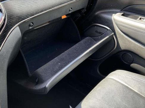 Used 2019 Jeep Grand Cherokee High Altitude image 39