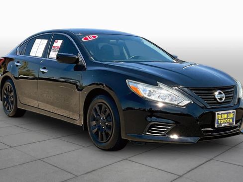 Used 2018 Nissan Altima 2.5 S FWD image 2