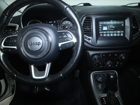 Used 2020 Jeep Compass Latitude w/ Cold Weather Group image 28