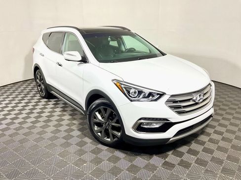 Used 2018 Hyundai Santa Fe Sport w/ 2.0T Ultimate Tech Package 05 AWD/4WD image 10
