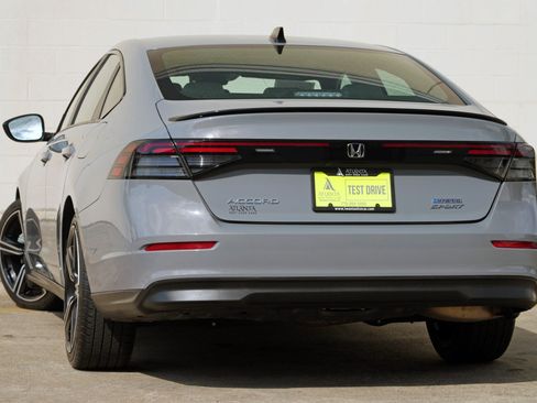 Used 2023 Honda Accord Sport image 5