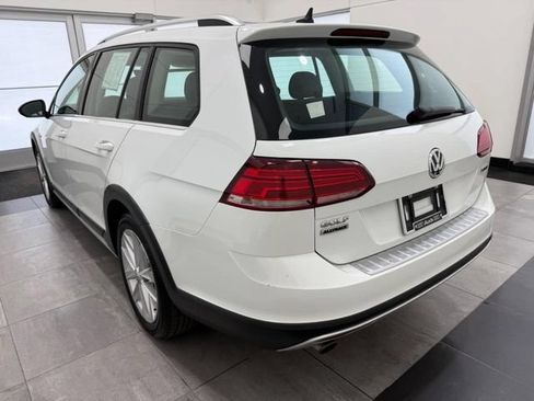 Used 2019 Volkswagen Golf Alltrack SE AWD/4WD image 4