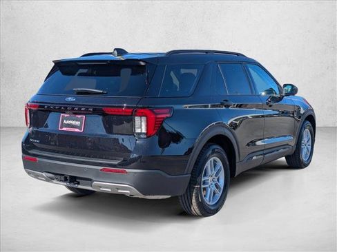 New 2026 Ford Explorer Active w/ Active Comfort Package RWD image 2