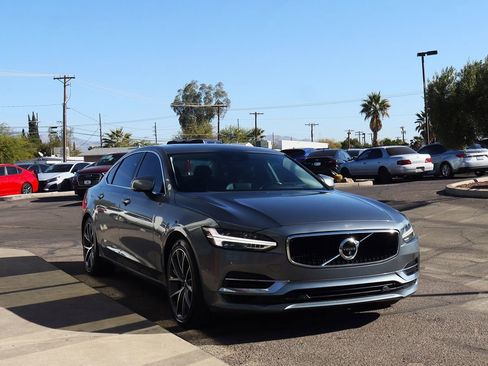 Used 2018 Volvo S90 T8 Momentum w/ Convenience Package image 14