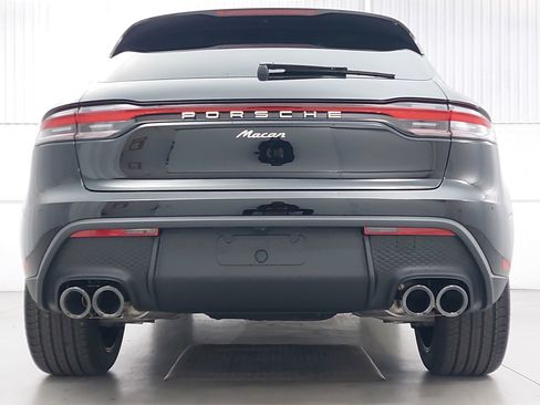 New 2026 Porsche Macan image 6