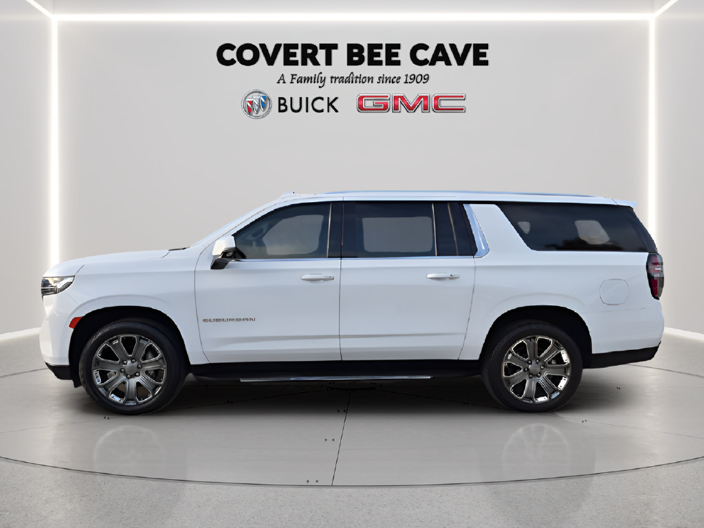 Used 2022 Chevrolet Suburban LT w/ Luxury Package AWD/4WD image 7