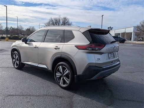 Used 2021 Nissan Rogue SL image 5