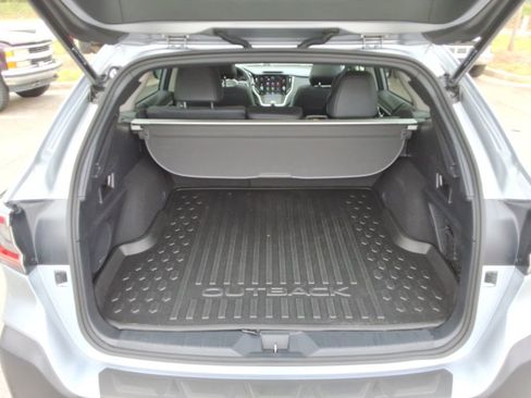 Used 2024 Subaru Outback Limited XT image 16