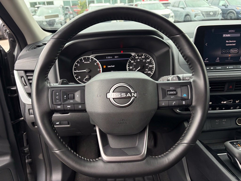 Certified 2025 Nissan Rogue SV FWD image 15