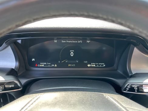 Used 2023 Lincoln Aviator AWD image 17