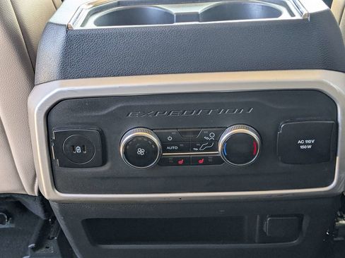 Used 2024 Ford Expedition Max Limited RWD image 15