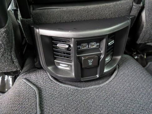 Used 2024 RAM 2500 Laramie AWD/4WD image 16