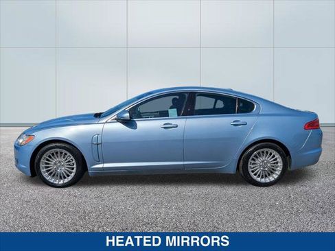 Used 2010 Jaguar XF Luxury RWD image 2