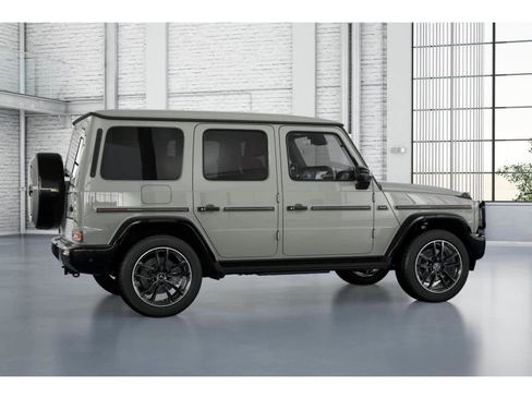 New 2025 Mercedes-Benz G 550 image 17