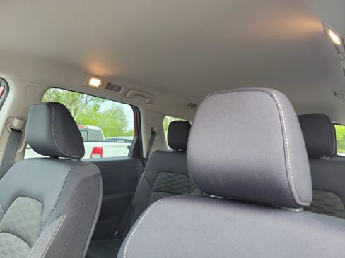 Used 2026 Nissan Pathfinder SV image 22