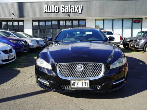 Used 2011 Jaguar XJ L Supersport RWD image 2