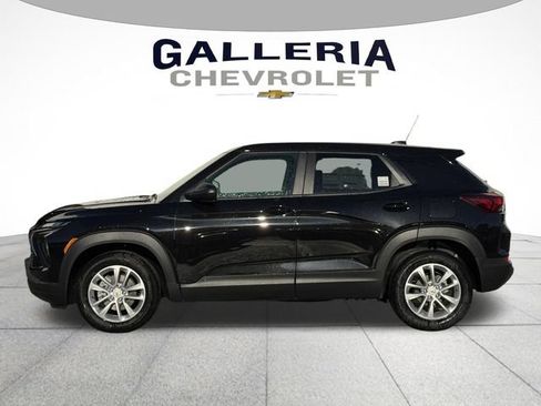 New 2026 Chevrolet TrailBlazer LS w/ LS Convenience Package FWD image 4
