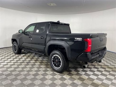 New 2025 Toyota Tacoma TRD Off-Road image 5