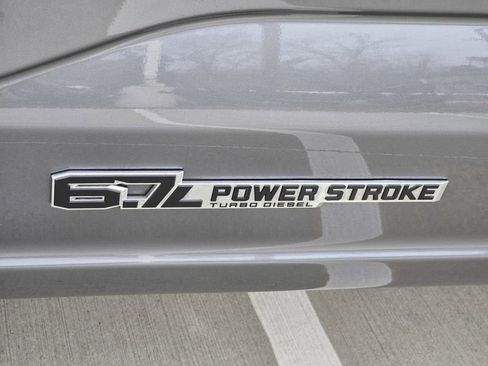 Used 2024 Ford F250 Lariat image 12