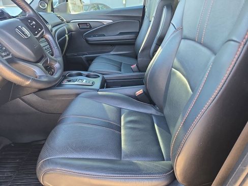 Used 2022 Honda Pilot TrailSport image 15