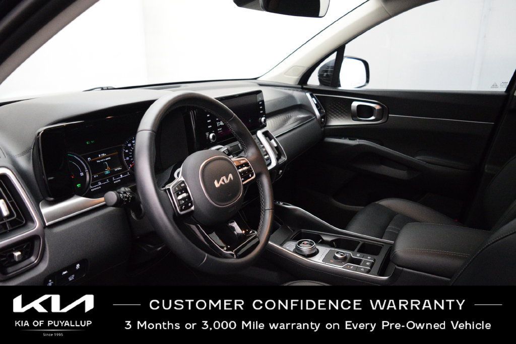 Certified 2023 Kia Sorento EX AWD/4WD image 10