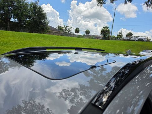 Used 2024 Kia Telluride SX Prestige X-Pro AWD/4WD image 7