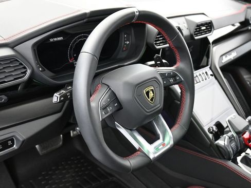 Used 2024 Lamborghini Urus S image 19