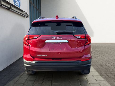 Used 2018 GMC Terrain SLE w/ Driver Convenience Package image 4