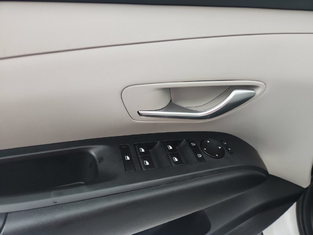Used 2025 Hyundai Tucson SEL FWD image 23