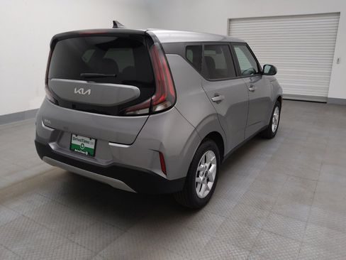 Used 2025 Kia Soul S image 9