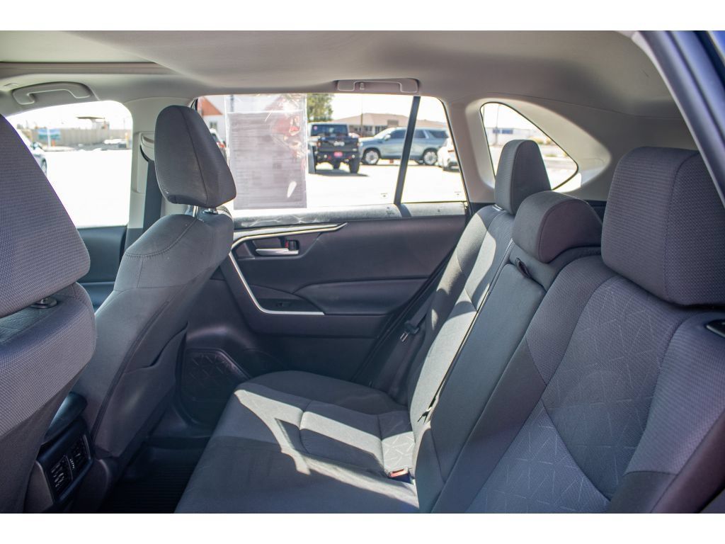 Used 2025 Toyota RAV4 XLE w/ Convenience Package AWD/4WD image 17