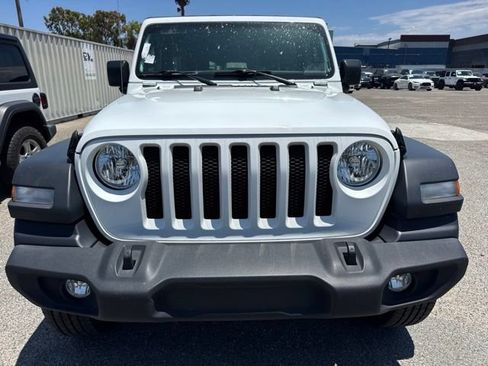 Used 2023 Jeep Wrangler Unlimited Sport AWD/4WD image 2