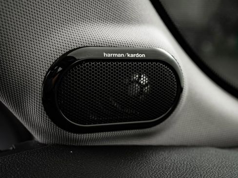 Used 2024 MINI Cooper SE image 27