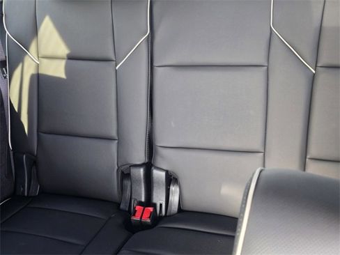 Used 2024 Cadillac Escalade Premium Luxury w/ Performance Package image 12