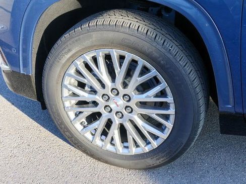 New 2026 GMC Acadia Denali w/ Super Cruise Package image 5