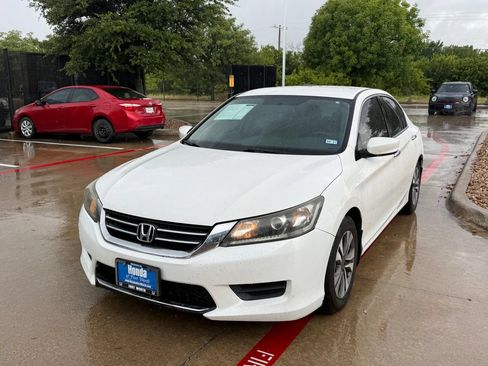 Used 2013 Honda Accord LX image 1
